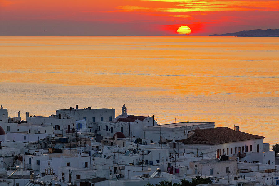 Why Renting a Car in Mykonos Is the Best Way to Explore